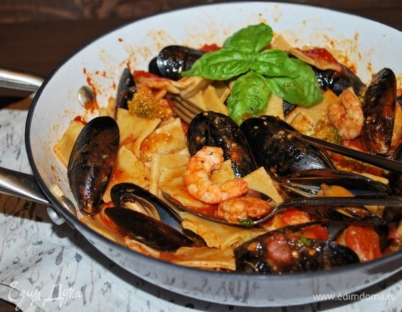 Домашняя паста с морепродуктами