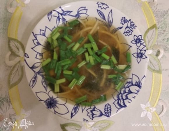 Мисо-суп с лапшой удон Мисо-суп с лапшой удон