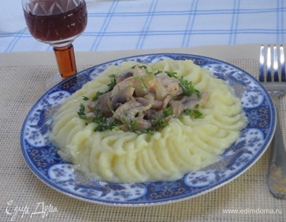 Бефстроганов из курицы с грибами Бефстроганов из курицы с грибами