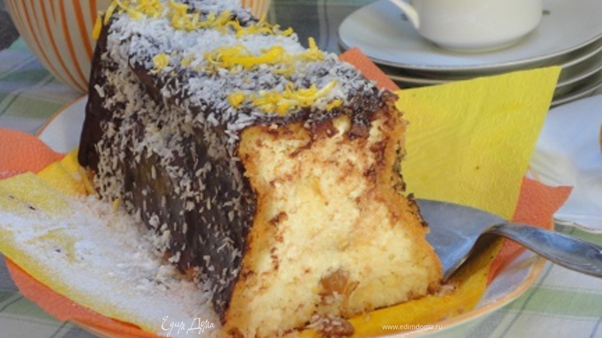 Сырник с изюмом и цукатами