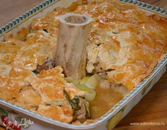 Слоеный пирог с курицей и цесаркой