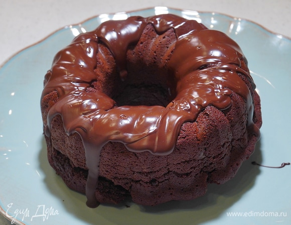 Свекольный пирог в шоколадной глазури Свекольный пирог в шоколадной глазури
