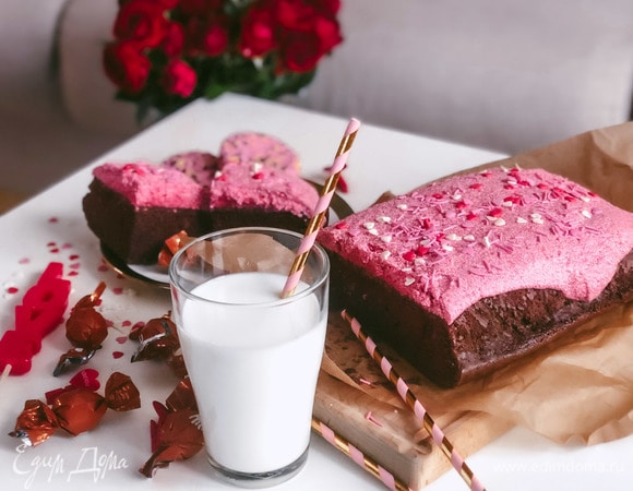 Шоколадный брауни с малиновым кремом