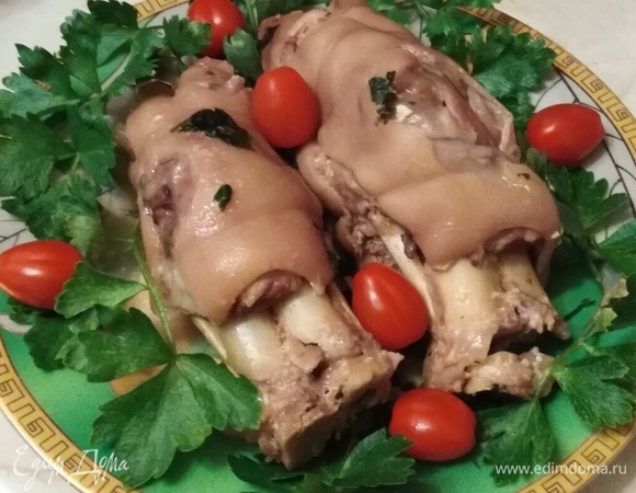 Деликатесные свиные ножки