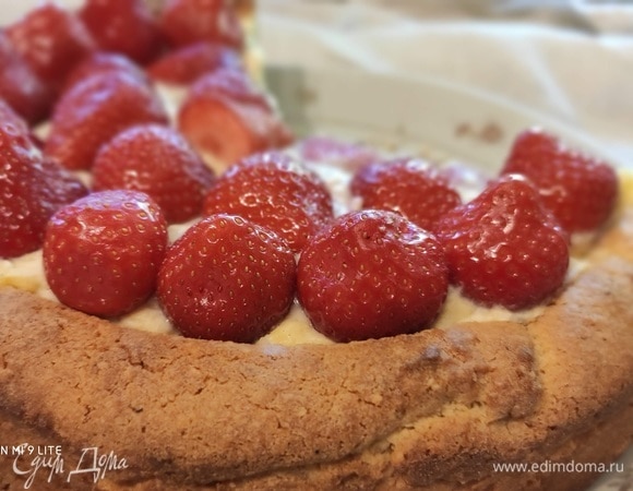 Пирог «Клубничное лукошко»