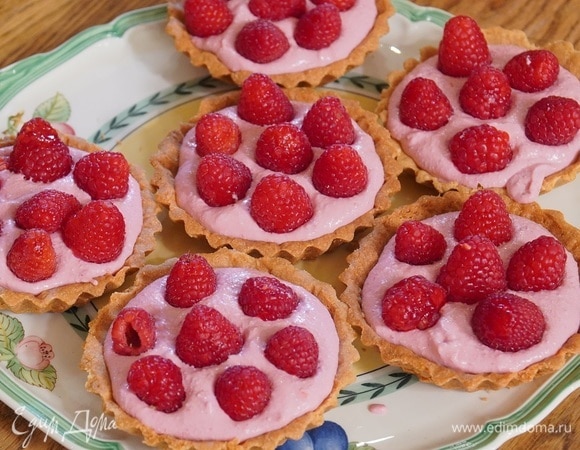 Тарталетки с творожно-малиновым кремом