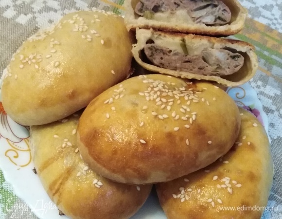 Бездрожжевые пирожки с куриным фаршем