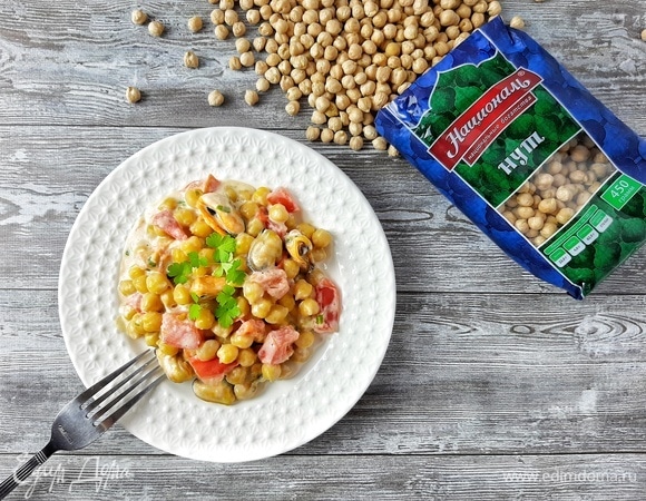 Мидии в сливочном соусе с нутом