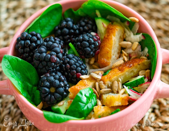 Салат с картофельными драниками Салат с картофельными драниками