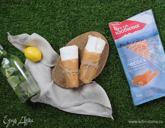 Рулет из лаваша с жареным лососем