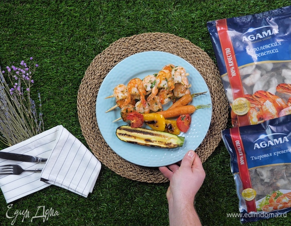 Креветки в чесночном маринаде на шпажках