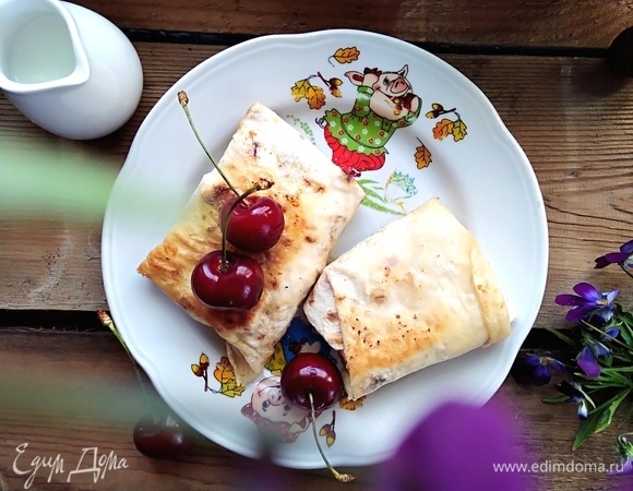 Сладкие конвертики с черешней Сладкие конвертики с черешней