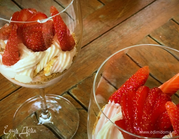 Быстрый чизкейк с клубникой 