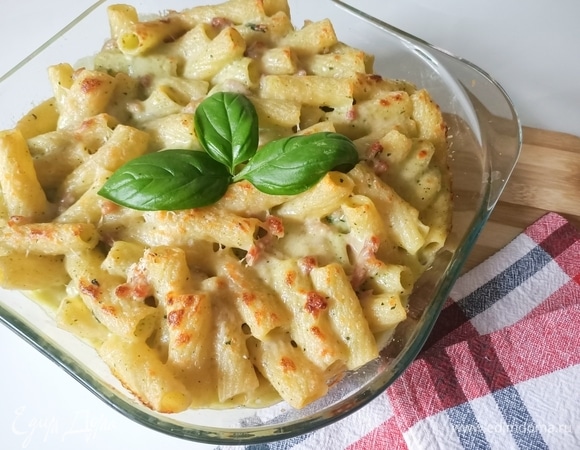 Запеченная паста с беконом и цукини Запеченная паста с беконом и цукини