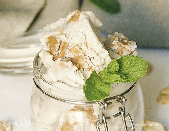 Сливочное мороженое с арахисовой пастой Сливочное мороженое с арахисовой пастой