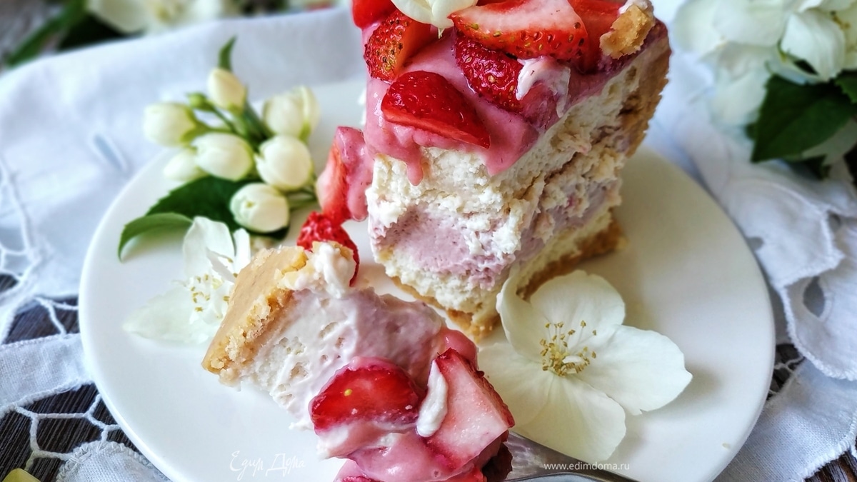 Чизкейк «Клубничный улун»