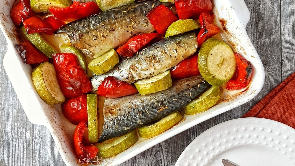 Скумбрия с овощами