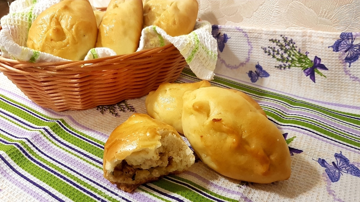 Пирожки с мясом