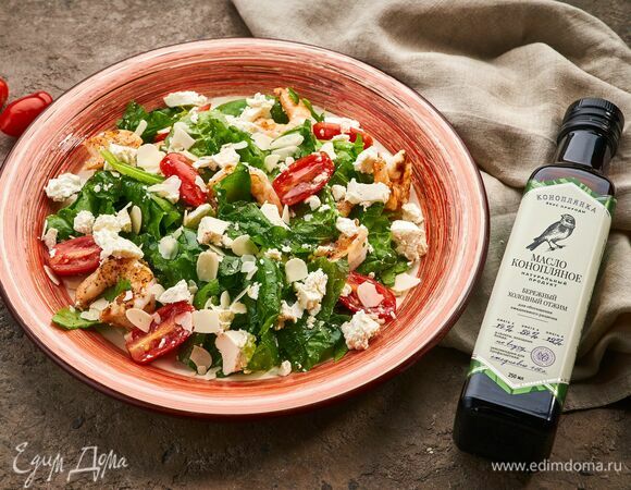 Салат с креветками и шпинатом