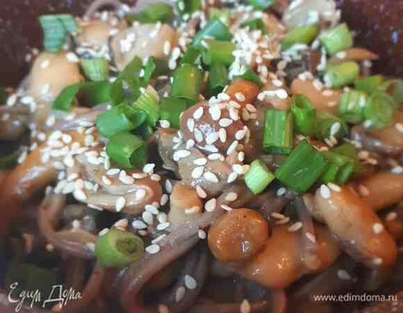 Соба с грибами и фасолью