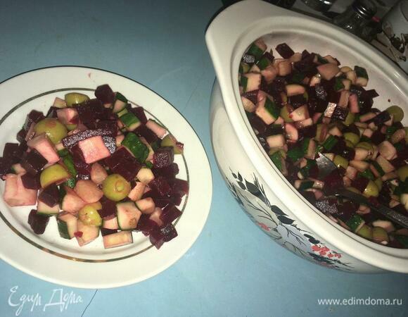 Салат из свеклы и огурца Салат из свеклы и огурца