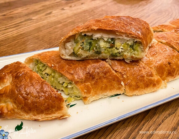 Штрудель с творогом и савойской капустой