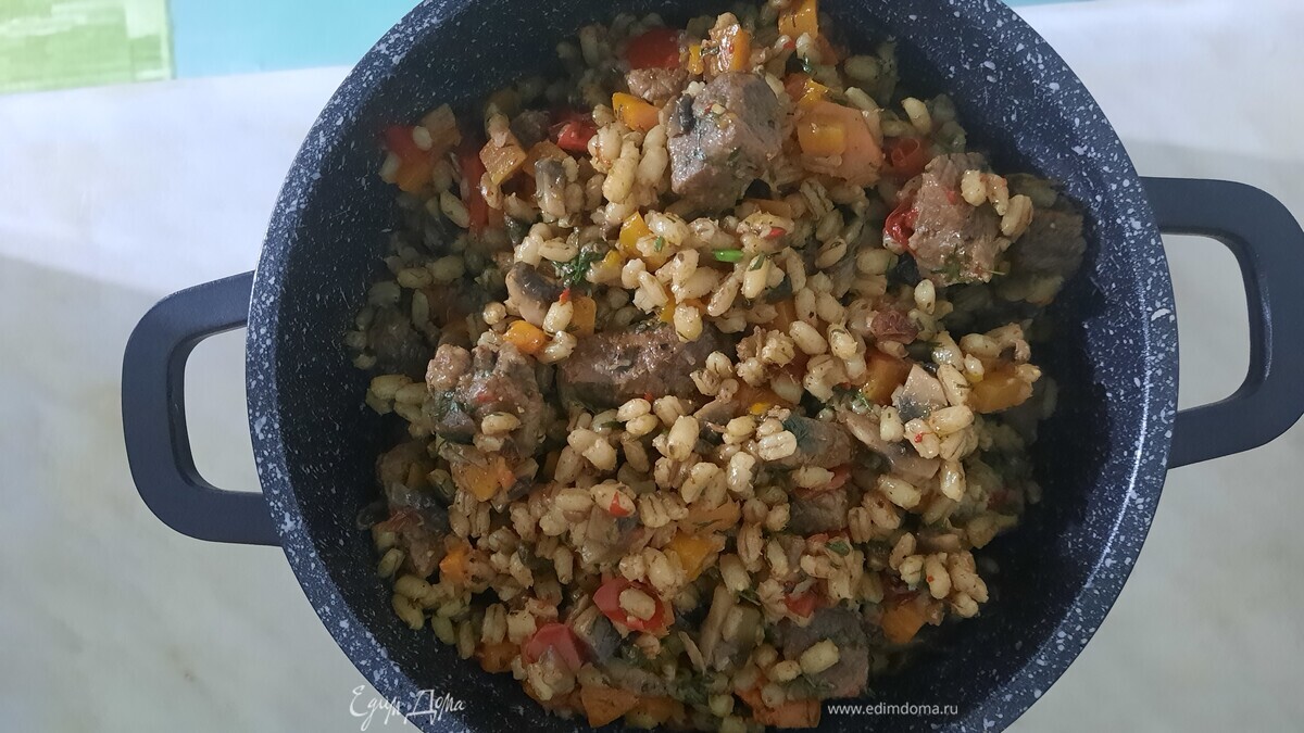 Перловка с грибами и мясом