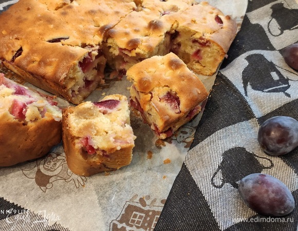 Блонди со сливой и миндалем 