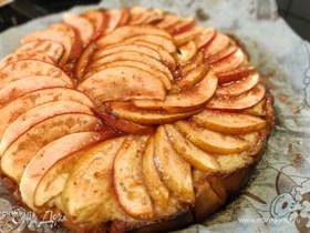 Баскский пирог с яблоками