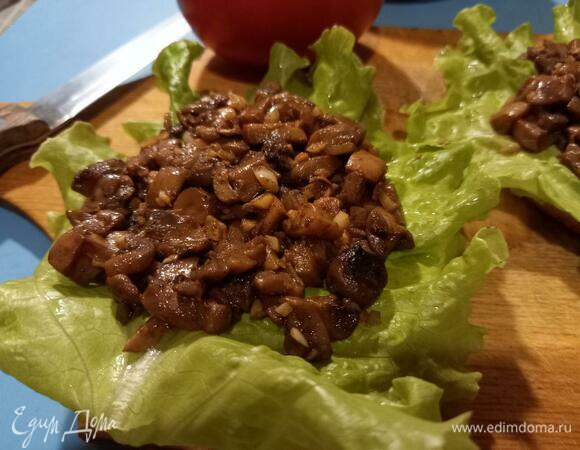 Грибы в бальзамической глазури