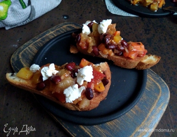 Овощное рагу с баклажанами и фасолью