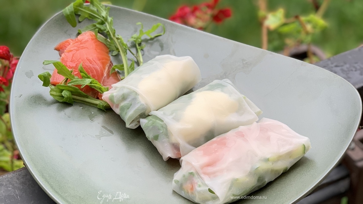 Спринг-роллы с семгой