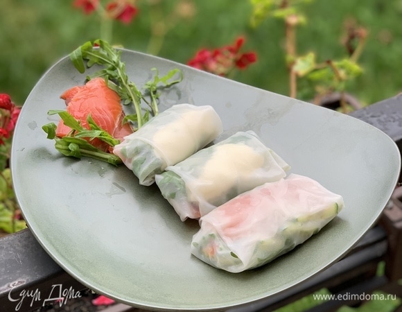 Спринг-роллы с семгой