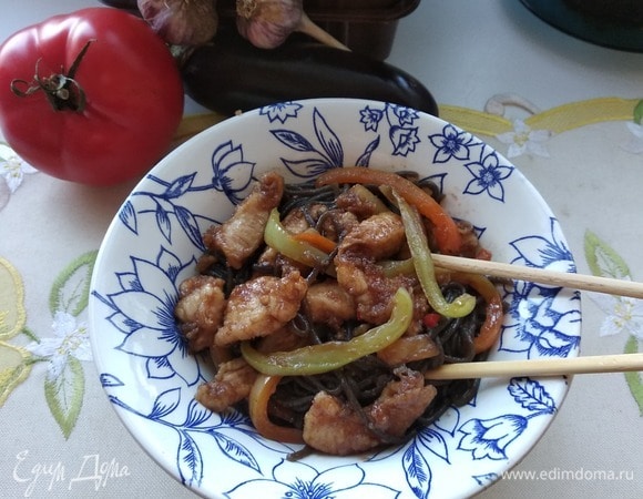 Курица стир-фрай в кисло-сладком соусе Курица стир-фрай в кисло-сладком соусе