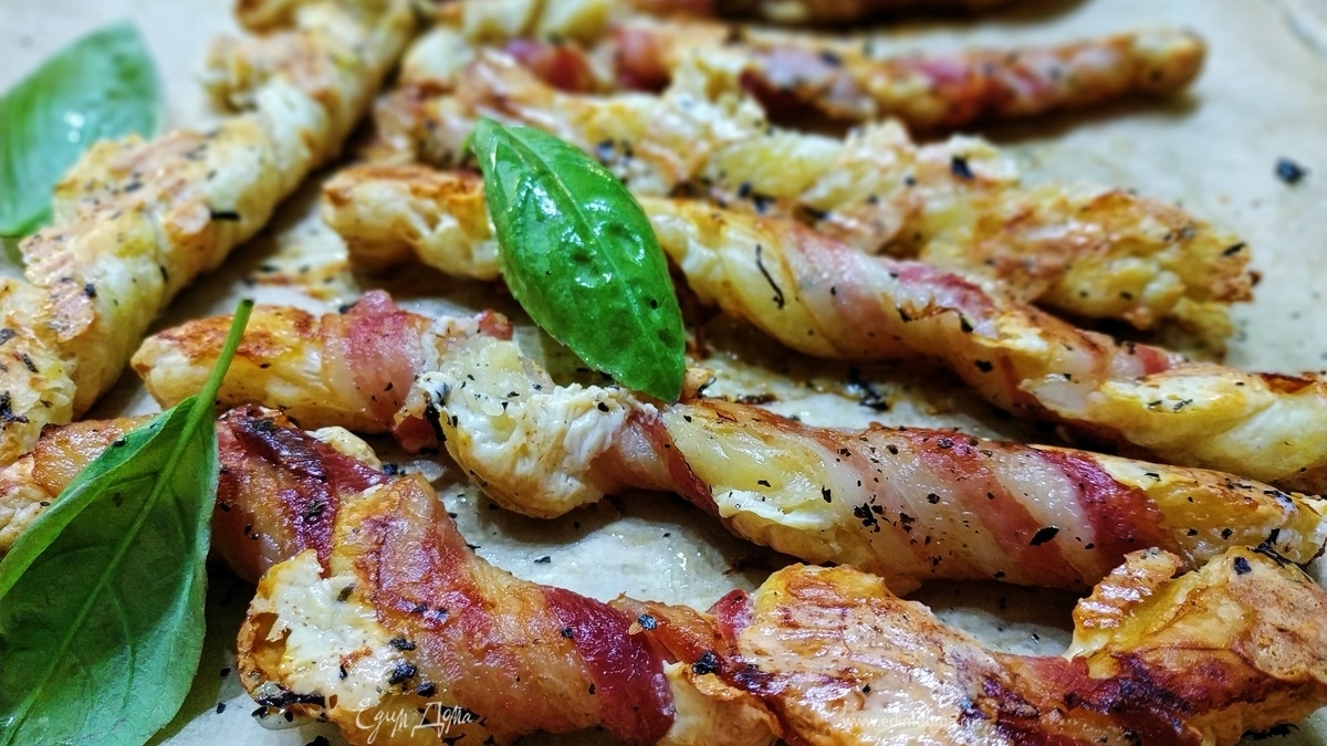Хрустящие палочки с беконом и сыром