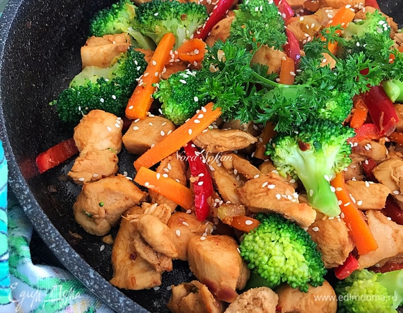 Куриная грудка с овощами 