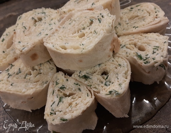 Рулетики из лаваша с грецким орехом Рулетики из лаваша с грецким орехом