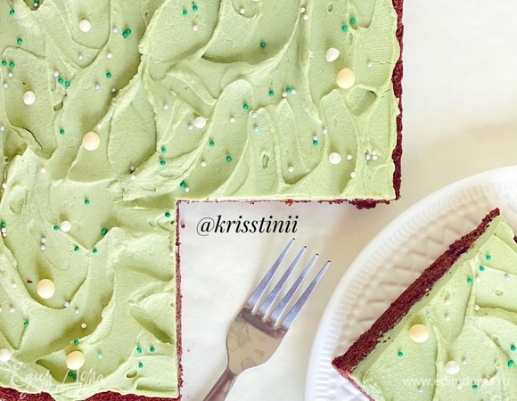 Шоколадные пирожные с кремом из маскарпоне и матчи