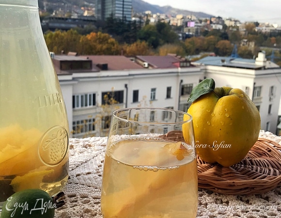 Компот из фейхоа и айвы