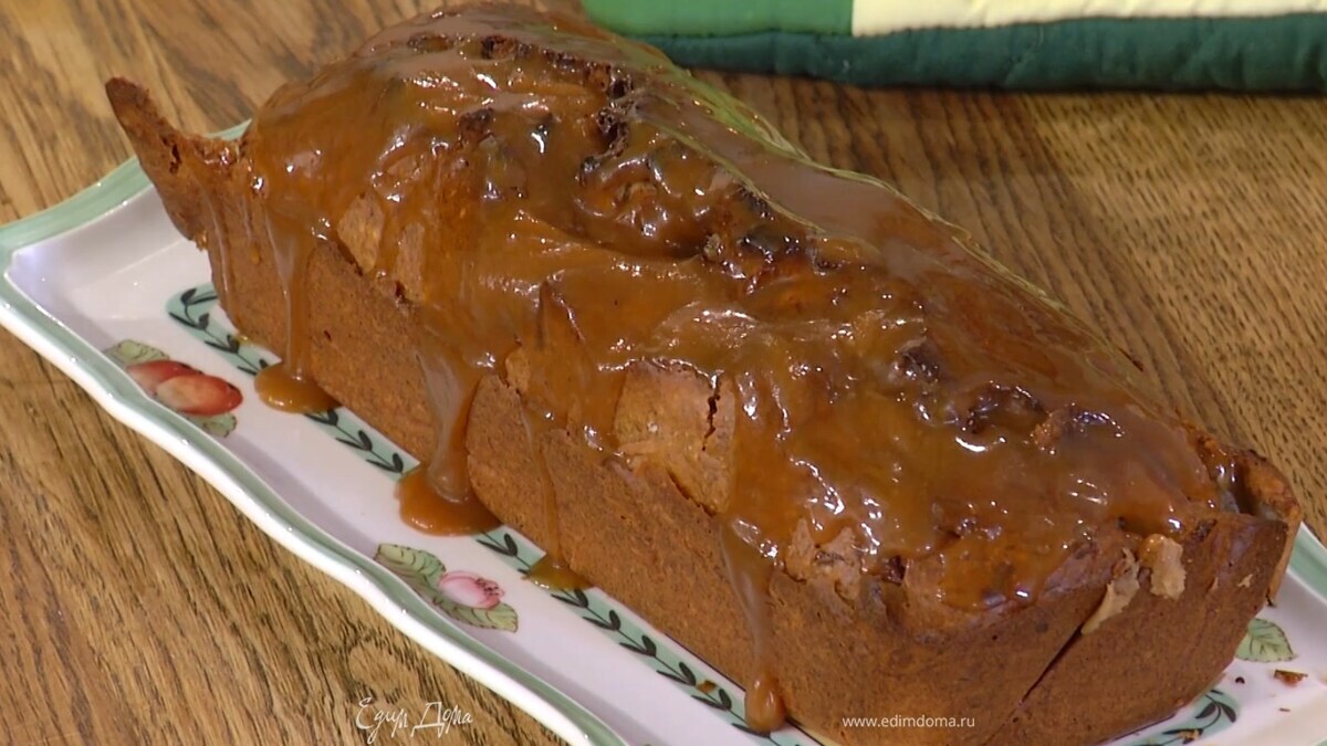 Банановый кекс с миндалём и шоколадом — зимний десерт с насыщенным вкусом
