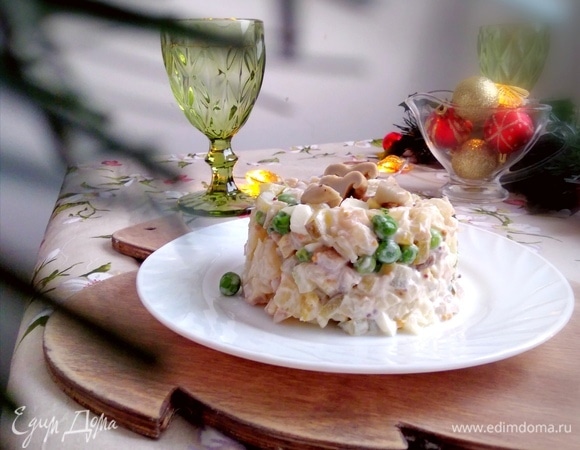 Салат с груздями и горошком Салат с груздями и горошком