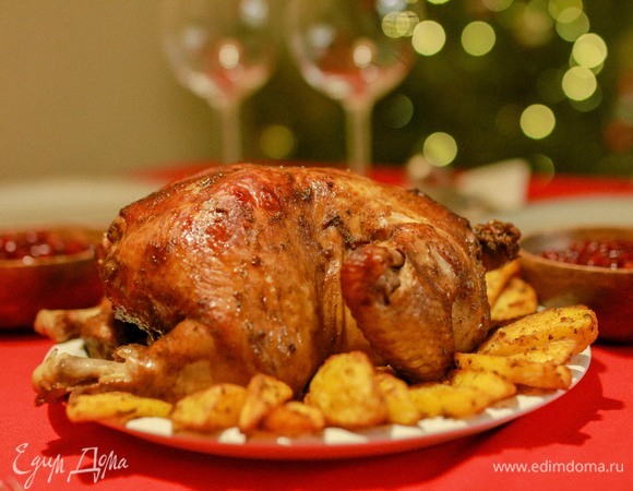 Курица с клюквенным соусом и запеченным картофелем