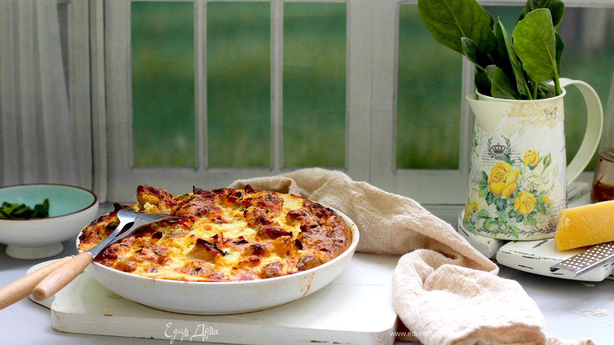 Индейка с овощами в яично-сырной заливке