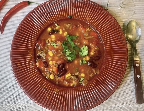 Суп чили кон карне Суп чили кон карне