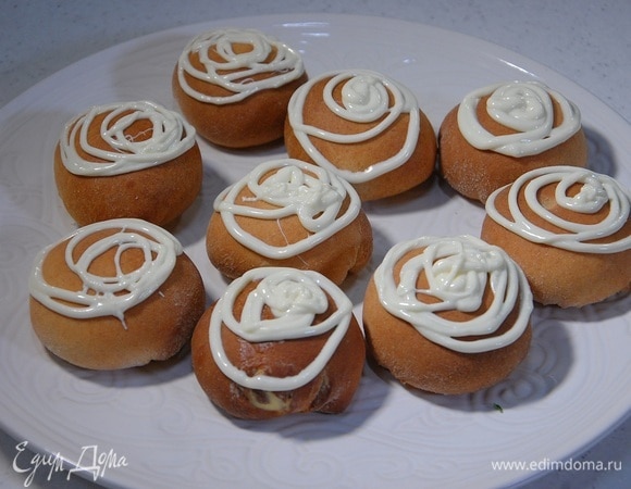 Пончики с вареньем из грецких орехов Пончики с вареньем из грецких орехов