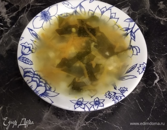 Рыбный суп с вакаме