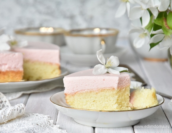 Лимонный бисквит под нежным суфле Лимонный бисквит под нежным суфле