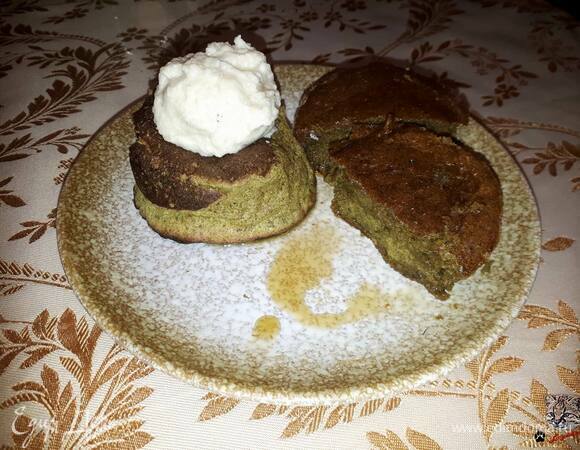 Блины-суфле из чая матча с муссом из груши наши Блины-суфле из чая матча с муссом из груши наши