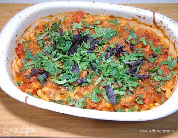 Фасоль по-деревенски с помидорами и беконом Фасоль по-деревенски с помидорами и беконом