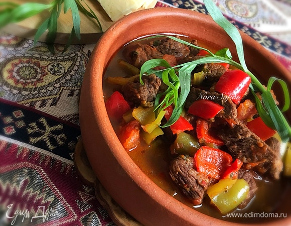 Мясо с овощами в пивном соусе 